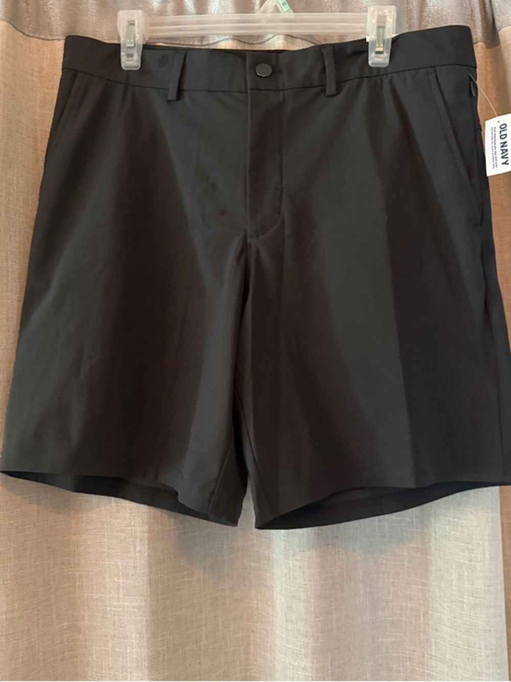 Old Navy Men's Dark gray performance tech hybrid  Shorts